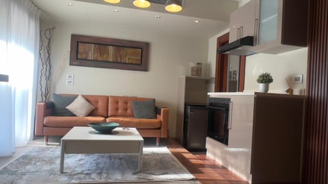 Living room, Seating area, oven