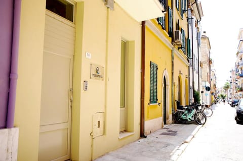 Mora Mora - Apartments Apartment in San Benedetto del Tronto