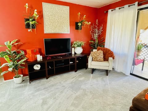 TV and multimedia, Living room, Seating area