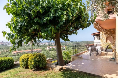 The Grand Panorama Villa Nature lodge in Halkidiki