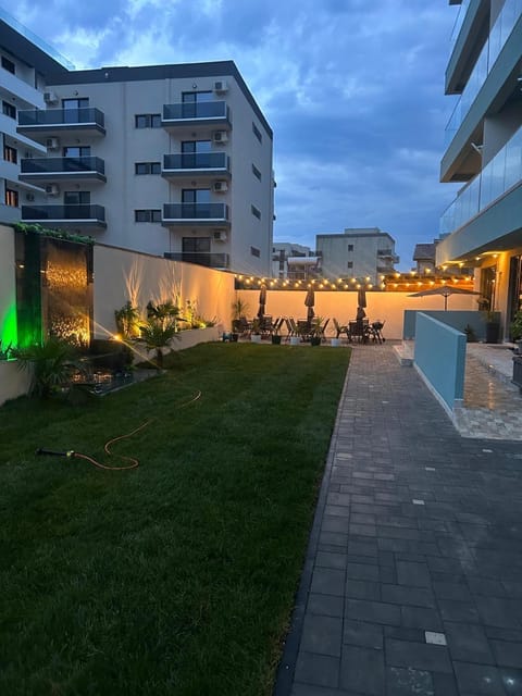 Night, Garden