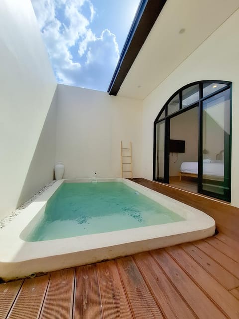 View (from property/room), Pool view, Swimming pool