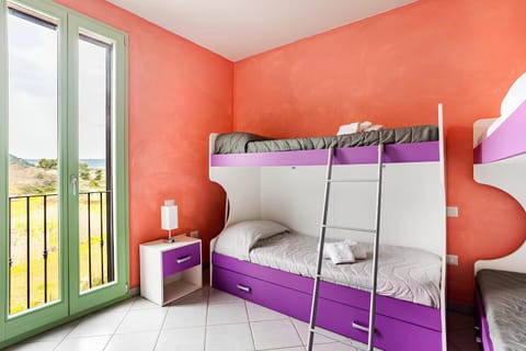 Natural landscape, Bedroom, bunk bed