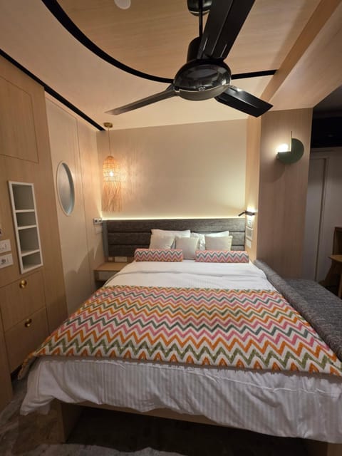 Promenade central studio Apartment in Kotor