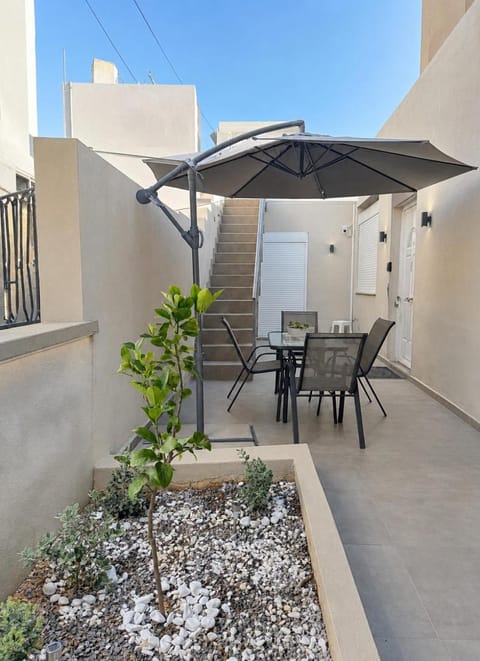 Property building, Inner courtyard view