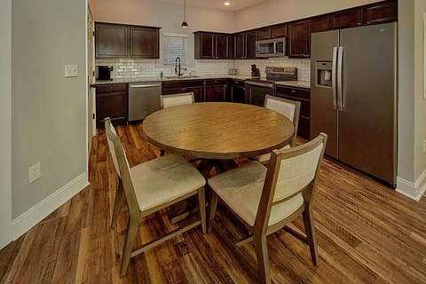 2BD/#1 Town Place #1 House in Sevierville