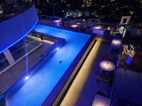 Balcony/Terrace, Lounge or bar, Swimming pool, Swimming pool