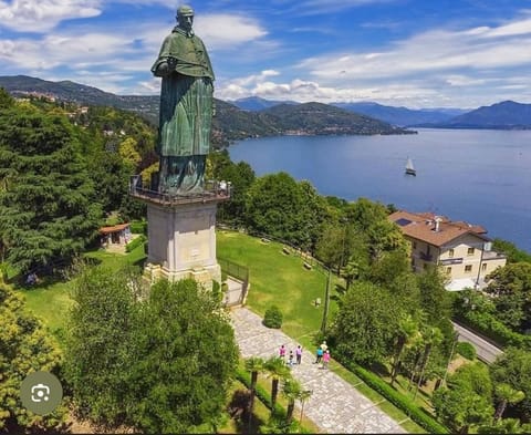 Casa di Zoja 1 Apartment in Arona