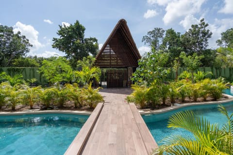 Swimming pool