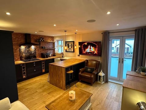 Executive 1bd 1st floor flat Apartment in Newport