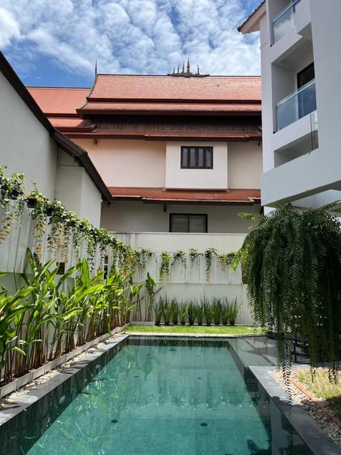 Property building, Swimming pool