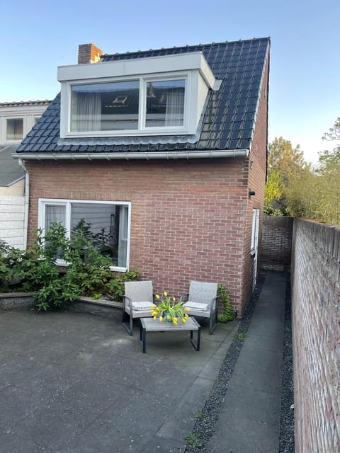 Wendy's Tiny Beachhouse Apartment in Noordwijk