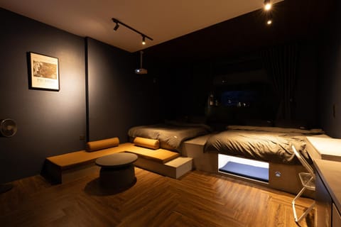 Bed, Living room