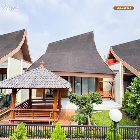 Property building, Day, Garden, Balcony/Terrace, Garden view