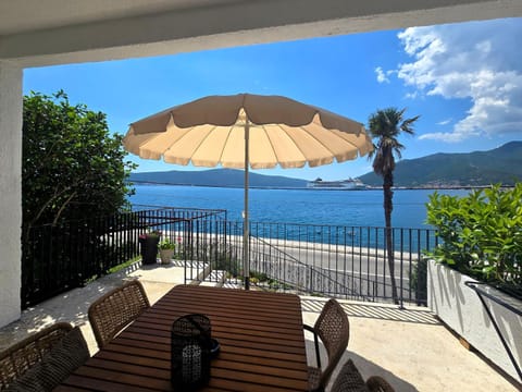 Spring, Day, Natural landscape, Summer, Balcony/Terrace, Seating area, Beach, Sea view, Sea view, Time of day, Sunset