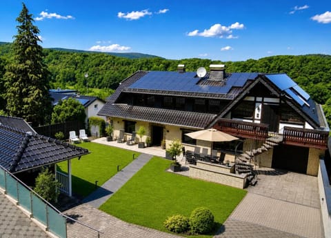 Property building, Natural landscape, Bird's eye view, Garden, Garden view, Mountain view