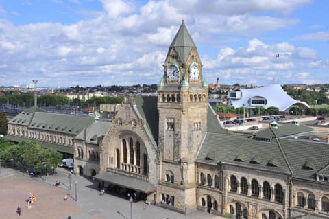 Off site, Other, Location