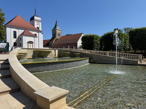 Property building, Nearby landmark, Landmark view