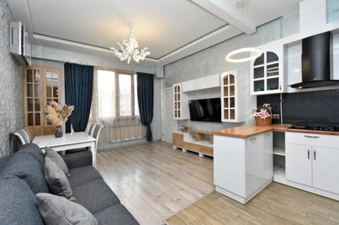 Communal lounge/ TV room, TV and multimedia, Living room, Seating area