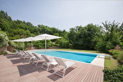 Villa Viu with Pool and Lake View Villa in Lake Garda