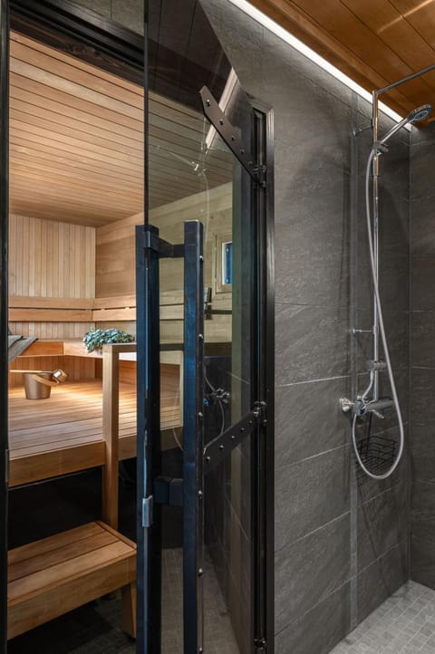 BredvikBastu&Inn Chalet in Helsinki