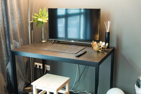 Zimmer in Atelierwohnung Vacation rental in Cologne