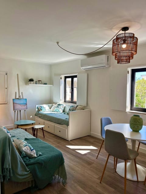 Bed, Living room, Dining area
