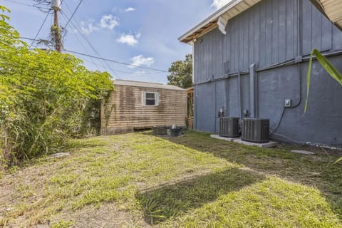 Amazing 'Hot Tub' Home Minutes To Hospitals & Beaches House in Palmetto