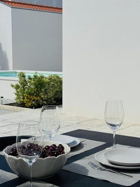 Patio, View (from property/room), Balcony/Terrace
