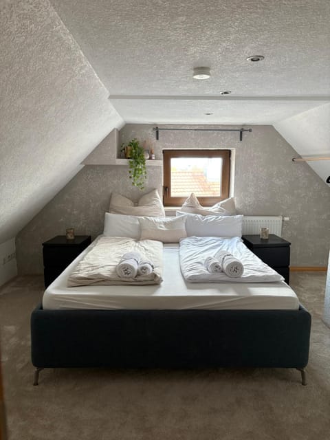 Cozy House in Stuttgart Botnang park free at street House in Stuttgart