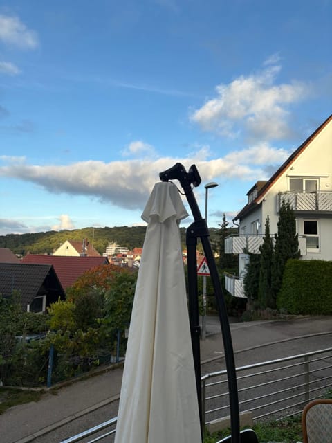 Cozy House in Stuttgart Botnang park free at street House in Stuttgart