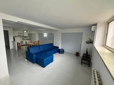 Living room, Photo of the whole room, Dining area