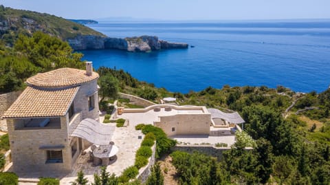 Property building, Nearby landmark, Day, Natural landscape, Bird's eye view, Landmark view