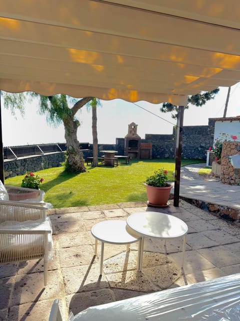 Patio, Spring, Day, Garden, View (from property/room), Balcony/Terrace, Balcony/Terrace, Living room, Seating area, Dining area, Garden view
