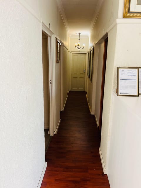 De-Villa Guesthouse Bed and Breakfast in Cape Town