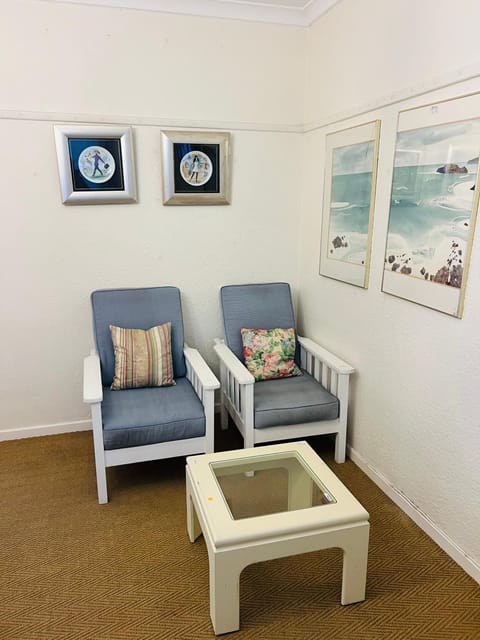 De-Villa Guesthouse Bed and Breakfast in Cape Town