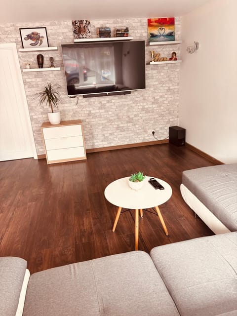 Piotr House House in Warrington