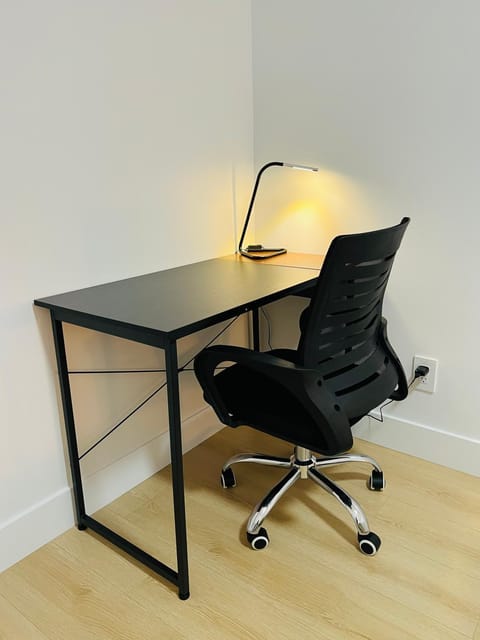 New and Modern 1 bedroom suite near beach Apartment in Surrey