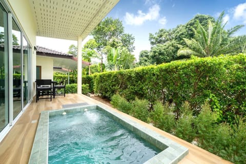 Patio, Day, Garden, Hot Tub, Balcony/Terrace, Garden view, Swimming pool