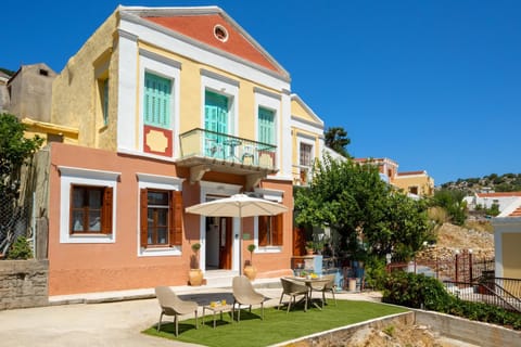 Property building, Patio, Garden, Street view