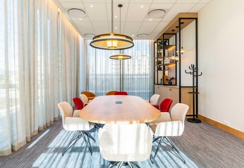 Meeting/conference room