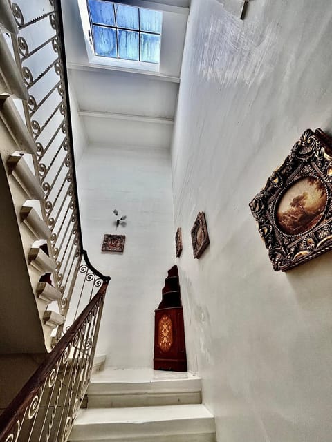 Triple room in Beautiful Maltese Townhouse Bed and Breakfast in Sliema