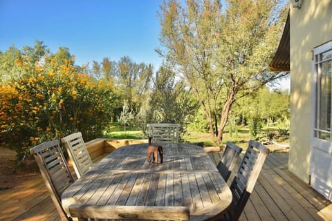 The Happy Place, private cottage with rustic pool Apartment in Western Cape