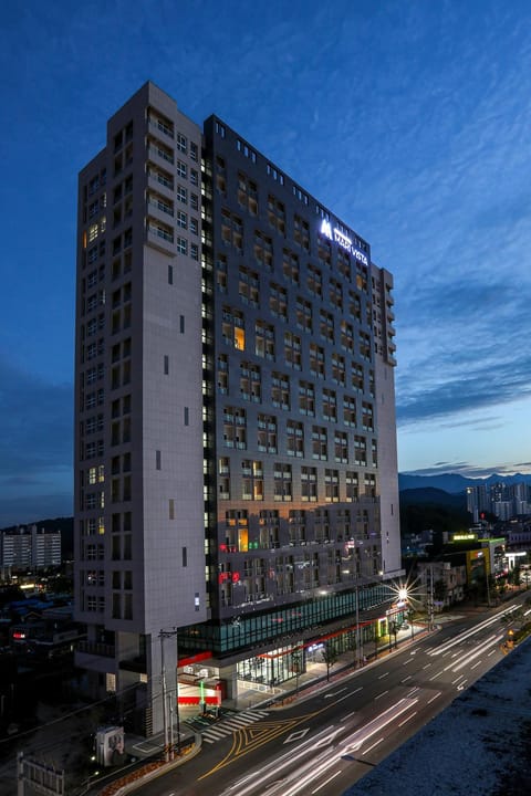 Property building, Night, City view, Location