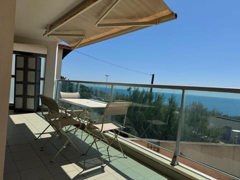 View (from property/room), Balcony/Terrace, Sea view