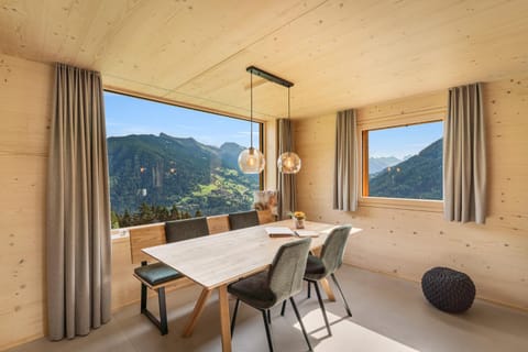 Dining area, Food, Mountain view, Breakfast