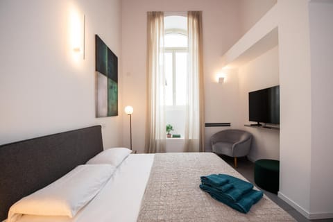 Palazzo Cervi duplex superior Apartment in Salo