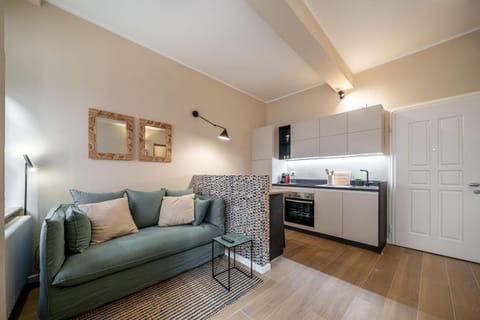 Kitchen or kitchenette, Living room