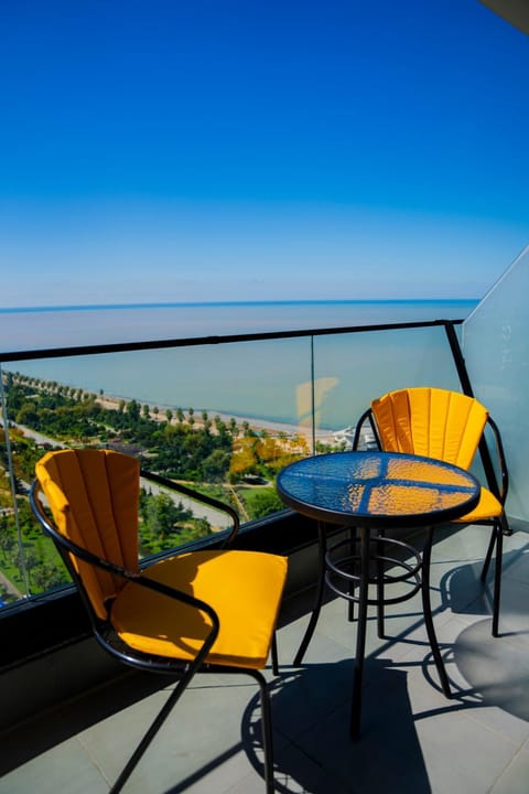 Natural landscape, Balcony/Terrace, Sea view