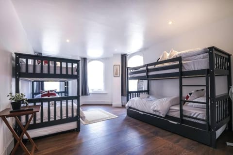Photo of the whole room, Bedroom, bunk bed, wardrobe